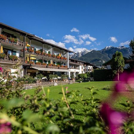 Parkhotel Wallgau 4 Sterne Superior Alpenjuwel Mit Spa Genuss, Golf & Wellness In Der Karwendel-Region Tradition Trifft Eleganz Im Stilvollen Rueckzugsort Екстериор снимка